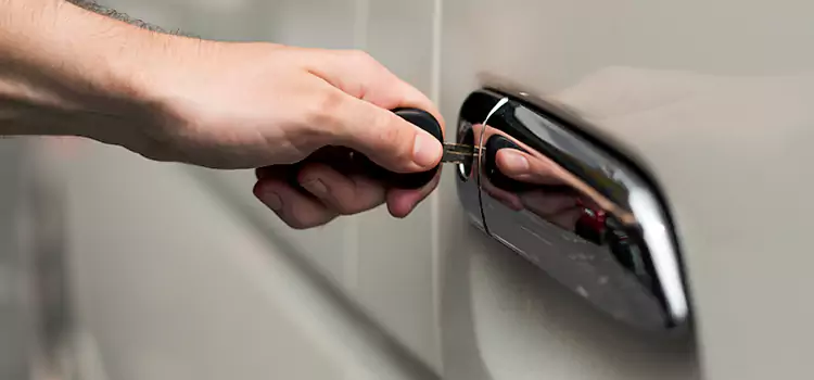 Why Choose Our Auto Locksmith Team in Minneapolis, MN?